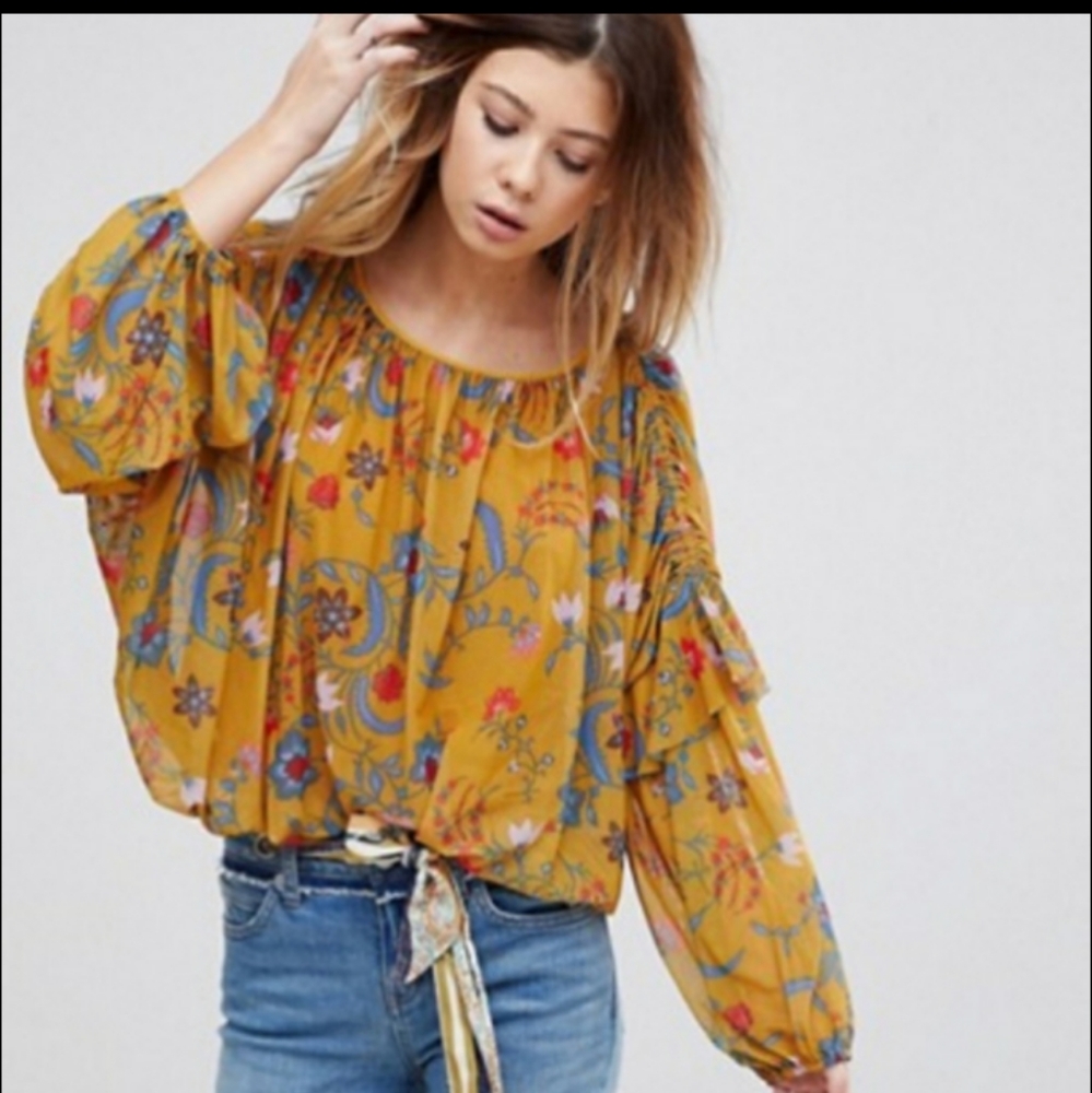 FREE PEOPLE SHIRT🌼🌺🌻